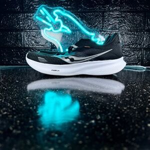 Saucony Guide 16 Men’s Walking Training Running Shoes Sneakers Black White - 11